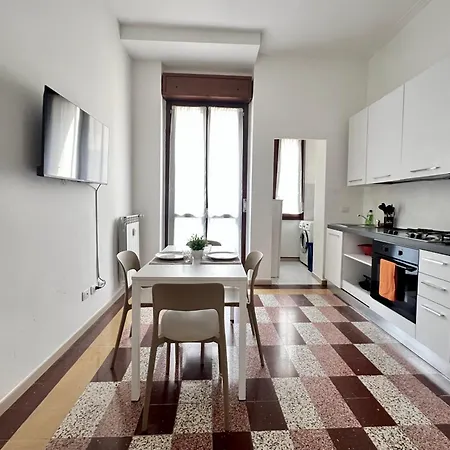 아파트 Big Nest Goldoni - Duomo M4 Linate 밀라노